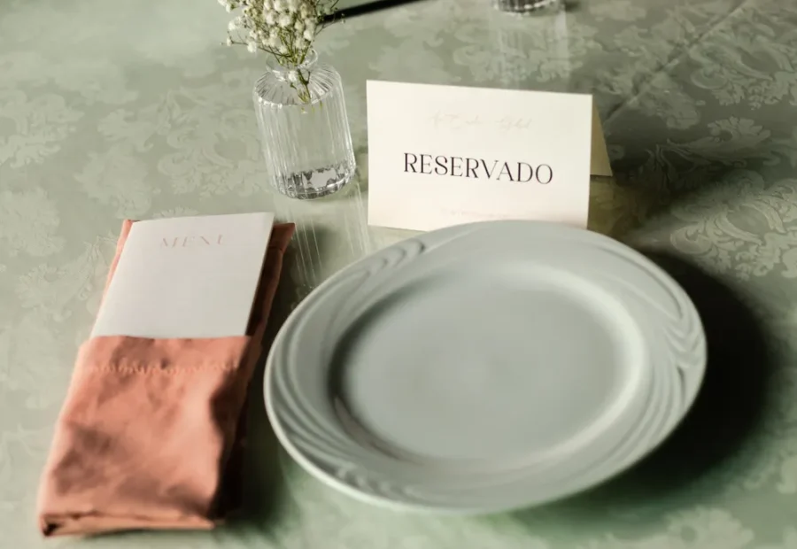Signage & centrepieces