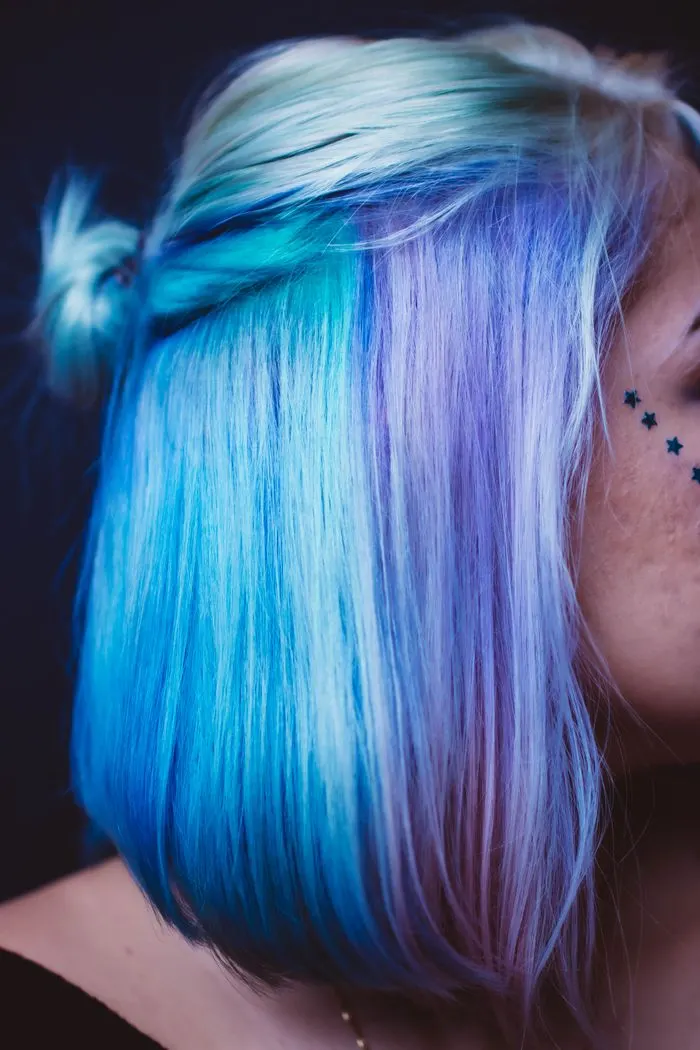 Electric blue colour