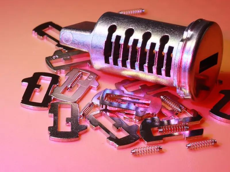 Smart Locks & Safes