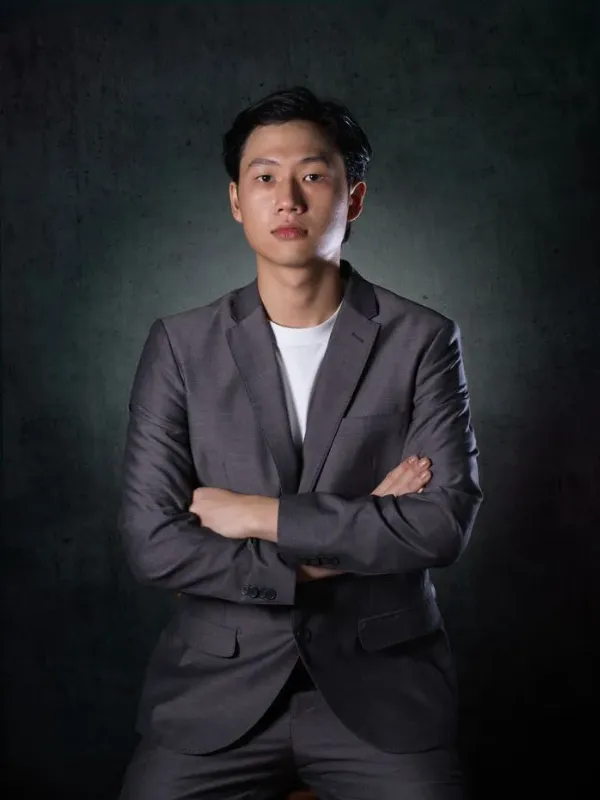 Portrait of James Lin