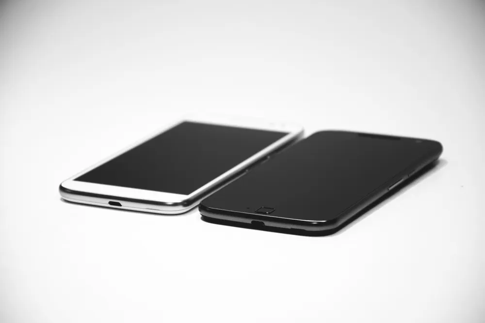 After: smartphones with clean, intact screens