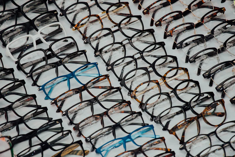 Lenses and frame styling