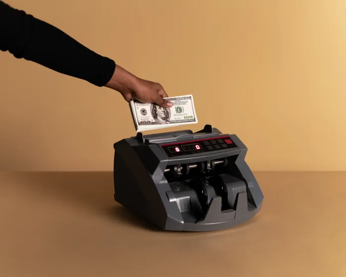 Counting out a cash loan payout